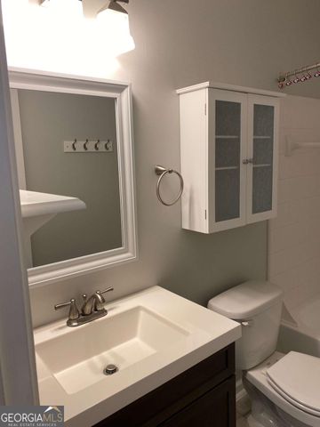 1035 Barnett Shoals Road 125, Athens, GA 30605