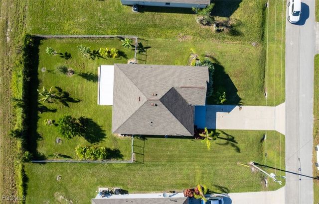 358 Pembroke ST, Lehigh Acres, FL 33974