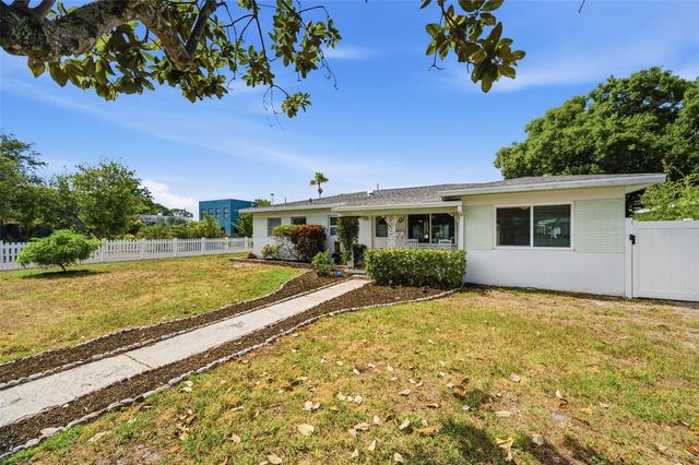 6765 3RD AVENUE N, St Petersburg, FL 33710