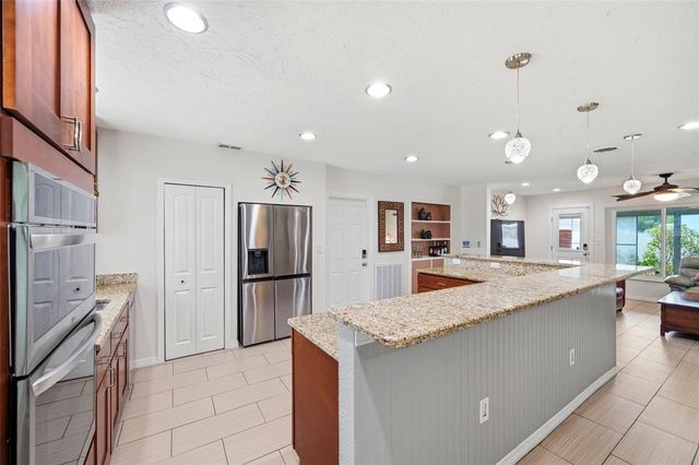 6765 3RD AVENUE N, St Petersburg, FL 33710
