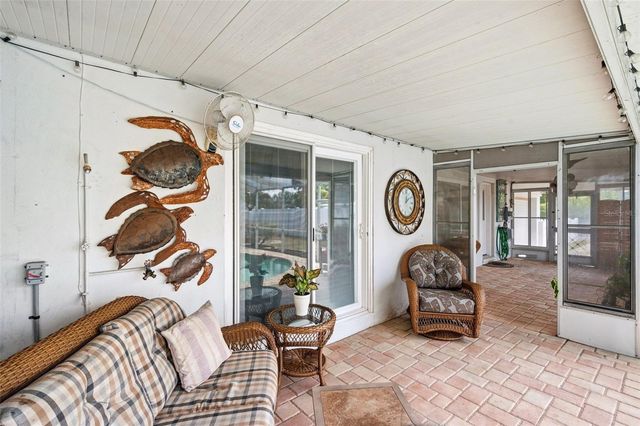6765 3RD AVENUE N, St Petersburg, FL 33710