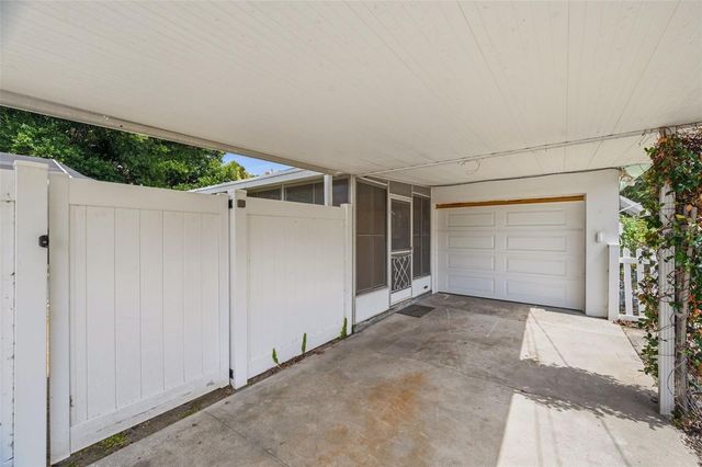 6765 3RD AVENUE N, St Petersburg, FL 33710