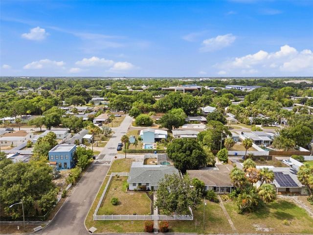 6765 3RD AVENUE N, St Petersburg, FL 33710