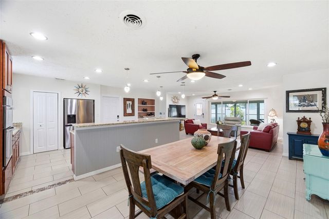 6765 3RD AVENUE N, St Petersburg, FL 33710