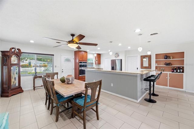 6765 3RD AVENUE N, St Petersburg, FL 33710