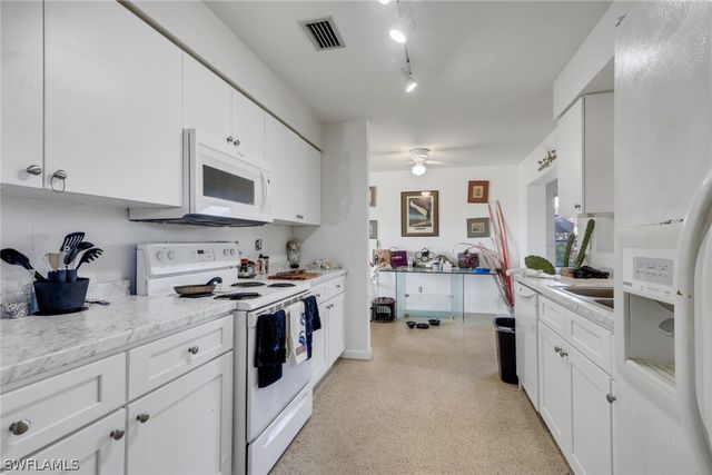 5155 Sunnybrook CT, Cape Coral, FL 33904