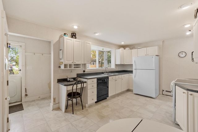 43 Bradford Avenue, Haverhill, MA 01835