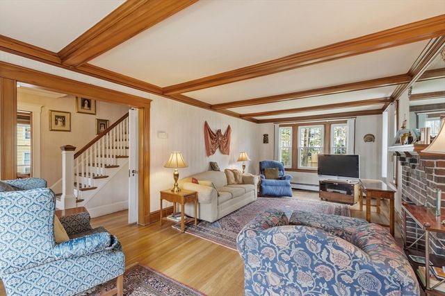 43 Bradford Avenue, Haverhill, MA 01835