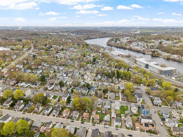 43 Bradford Avenue, Haverhill, MA 01835