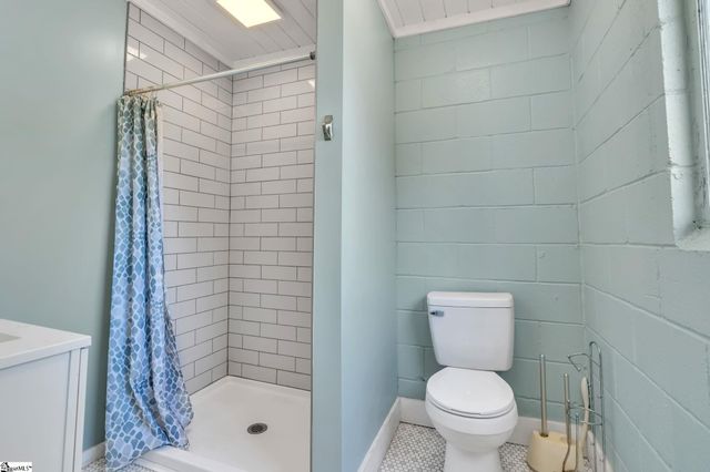 612 W Main Street, Easley, SC 29640