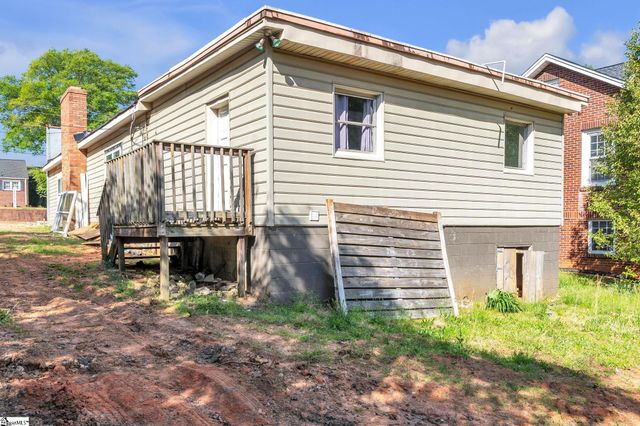 612 W Main Street, Easley, SC 29640