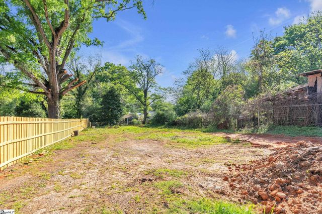612 W Main Street, Easley, SC 29640