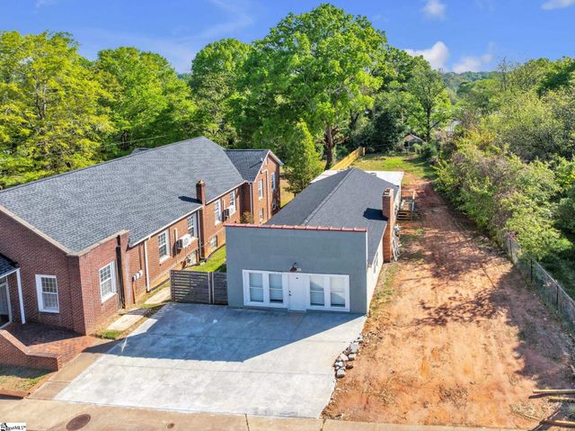 612 W Main Street, Easley, SC 29640