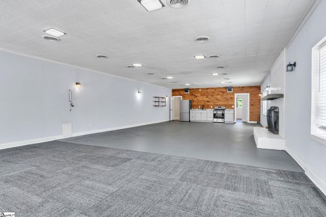 612 W Main Street, Easley, SC 29640