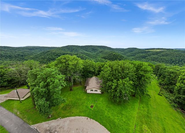 13437 Holly Lane, Garfield, AR 72732