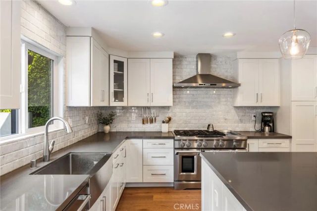 2705 Starbird Drive, Costa Mesa, CA 92626