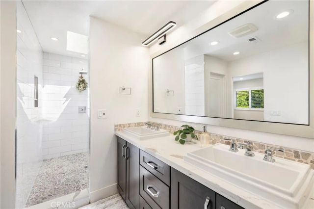 2705 Starbird Drive, Costa Mesa, CA 92626