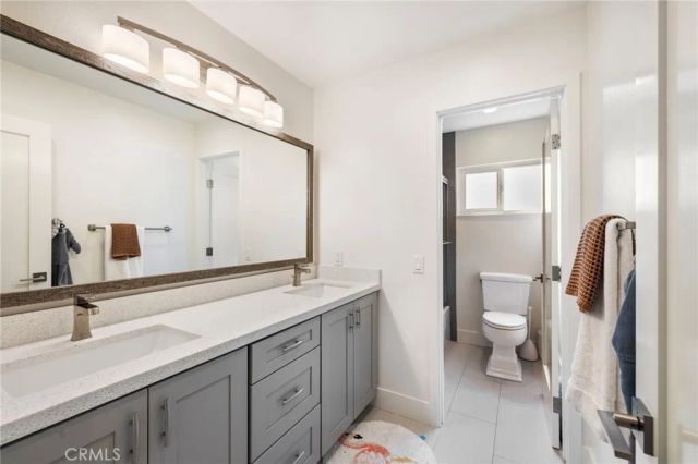 2705 Starbird Drive, Costa Mesa, CA 92626