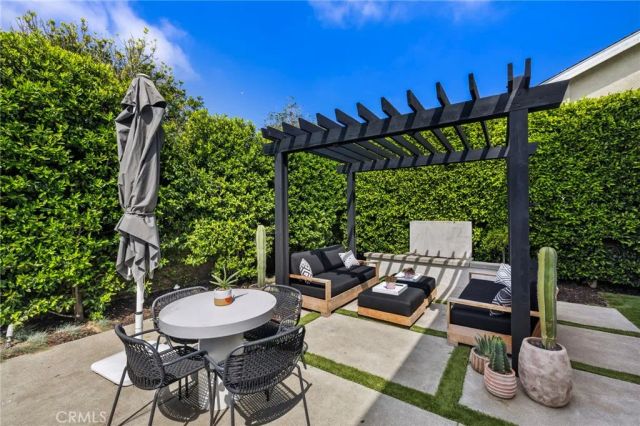 2705 Starbird Drive, Costa Mesa, CA 92626