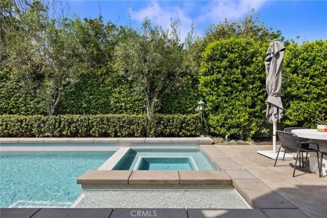 2705 Starbird Drive, Costa Mesa, CA 92626