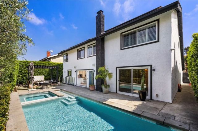 2705 Starbird Drive, Costa Mesa, CA 92626