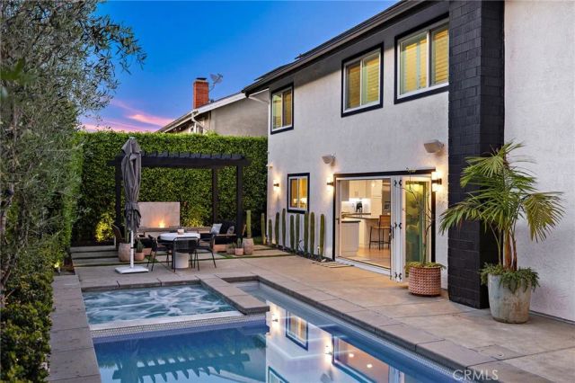 2705 Starbird Drive, Costa Mesa, CA 92626