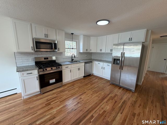 163 Collins Street 2, New Britain, CT 06051