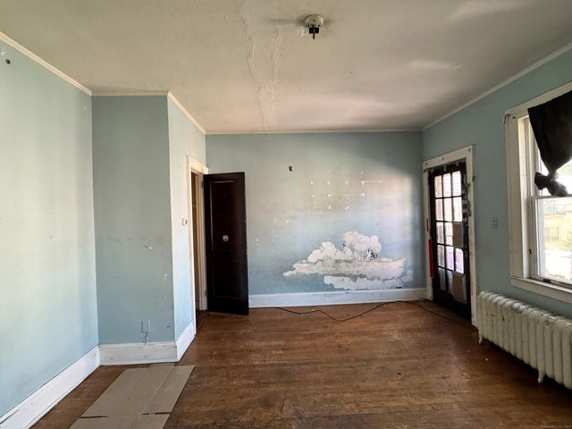 102 Rowe Avenue, Hartford, CT 06106