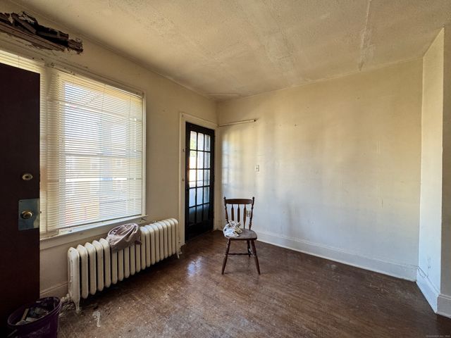 102 Rowe Avenue, Hartford, CT 06106