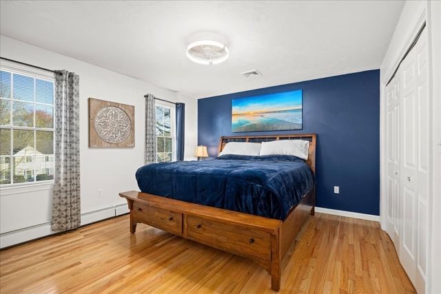 14 Amherst Rd, Shrewsbury, MA 01545