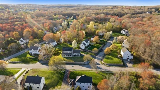 14 Amherst Rd, Shrewsbury, MA 01545