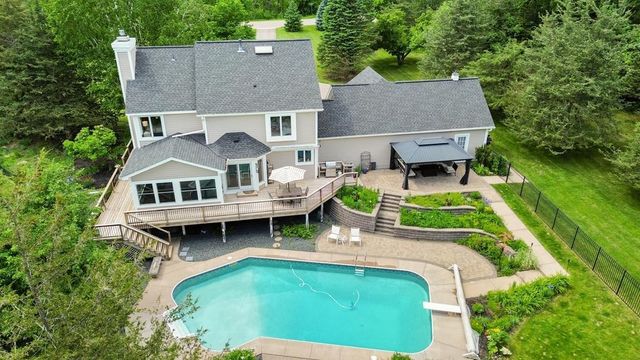 4849 Normandale Avenue N, Baytown Twp, MN 55082