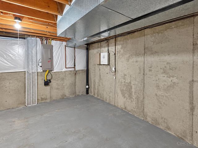 3376 Renaissance Boulevard, Middletown, OH 45005