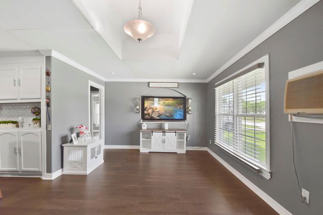 1900 Oregon Street, Baytown, TX 77520