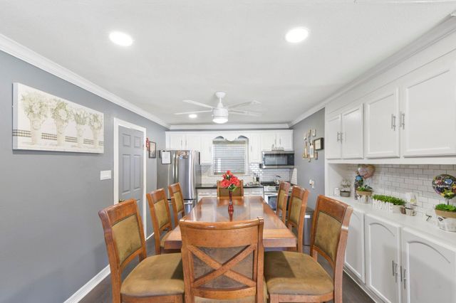 1900 Oregon Street, Baytown, TX 77520