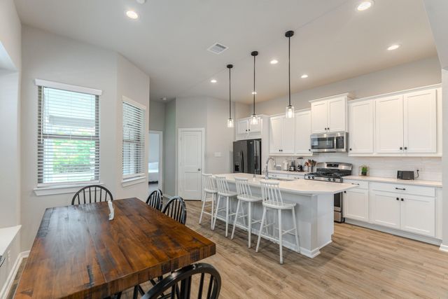 17794 Tree Of Heaven, Conroe, TX 77385