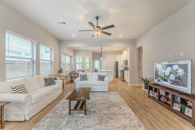 17794 Tree Of Heaven, Conroe, TX 77385