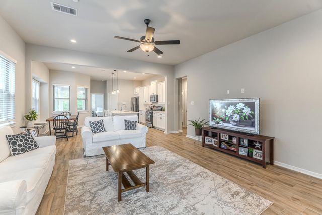 17794 Tree Of Heaven, Conroe, TX 77385