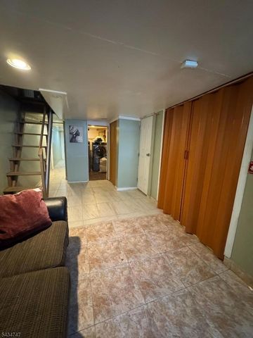 61 Lincoln Ave, Newark City, NJ 07104