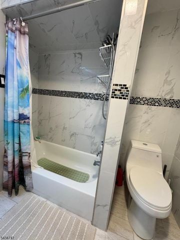 61 Lincoln Ave, Newark City, NJ 07104