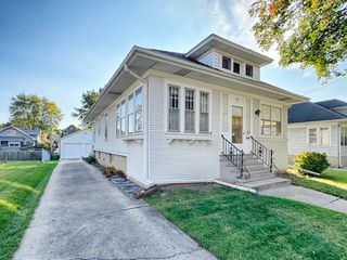333 Elm Street, Elgin, IL 60123