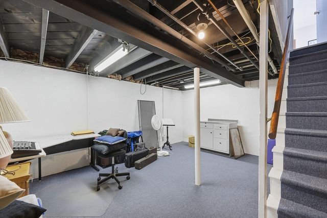 112 Grassy Gutter Road, Longmeadow, MA 01106