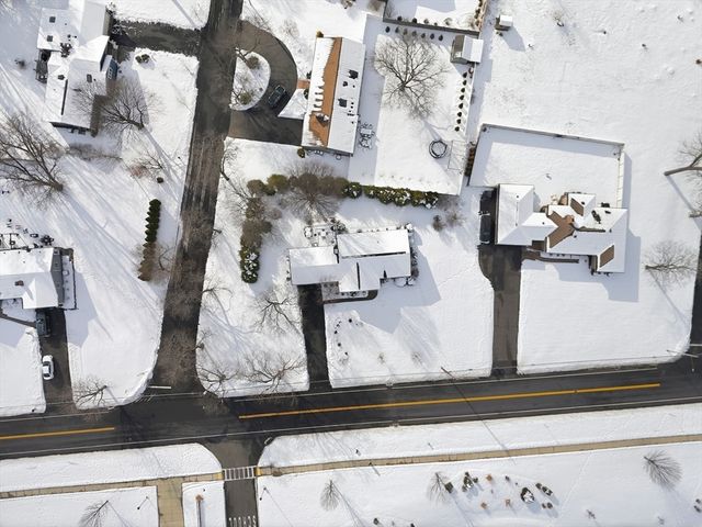 112 Grassy Gutter Road, Longmeadow, MA 01106