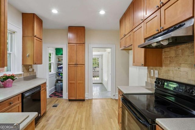 523 Candler Street NE, Atlanta, GA 30307
