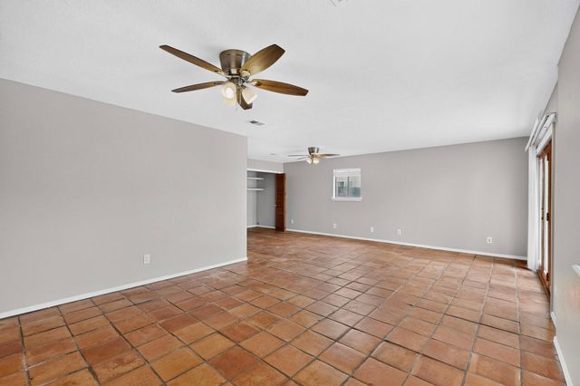 824 GALLAHAD Street SW, Los Lunas, NM 87031