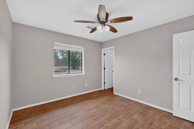 824 GALLAHAD Street SW, Los Lunas, NM 87031