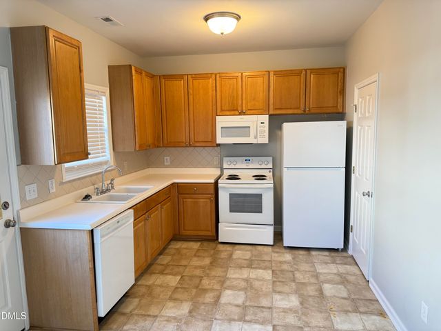 2833 Bennington Drive, Clayton, NC 27520