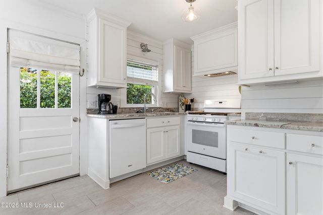 1000 27th Street, Gulfport, MS 39501