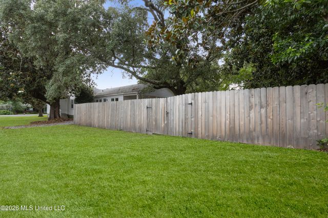 1000 27th Street, Gulfport, MS 39501