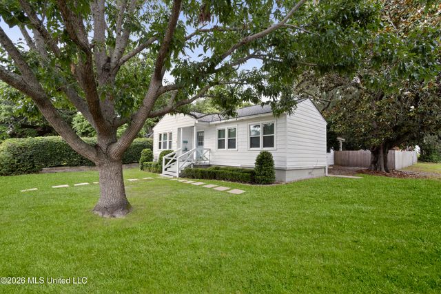 1000 27th Street, Gulfport, MS 39501